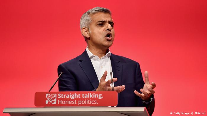 Sadiq Khan: give EU citizens 'cast-iron guarantee' they can stay in UK